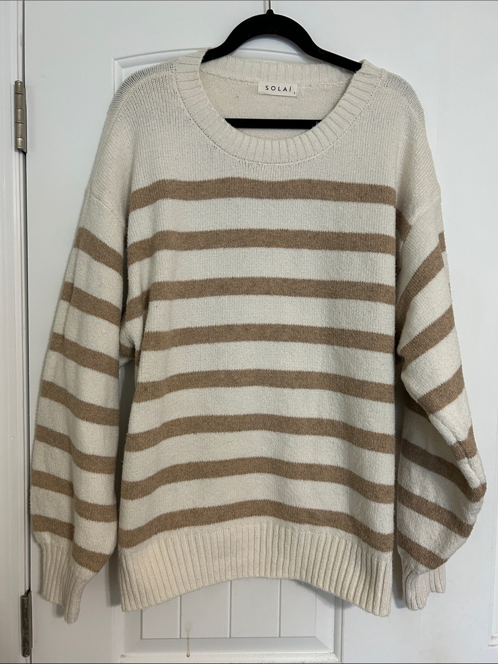 Solai Cream & Tan Striped Scoop Neck Sweater